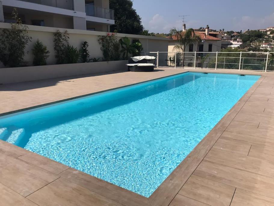 Blue Pearl Vue Nizza